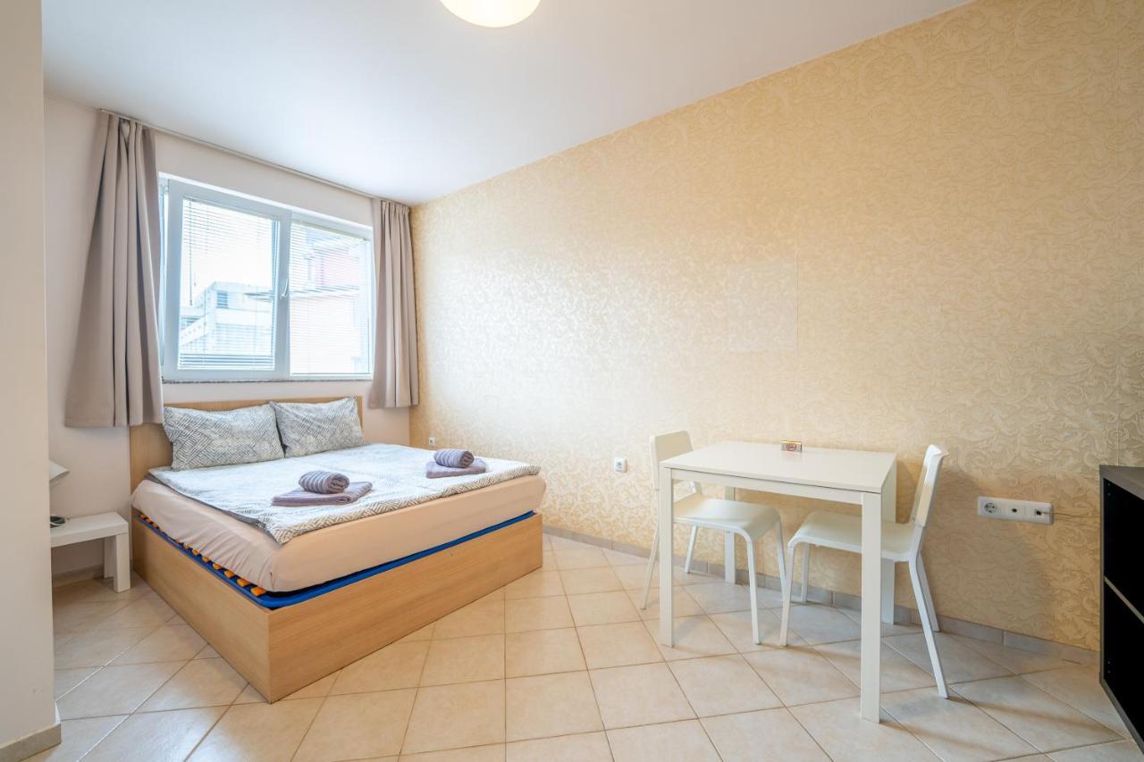 Cozy Little Apartment In The Heart Of Studentski Grad Sofya Dış mekan fotoğraf